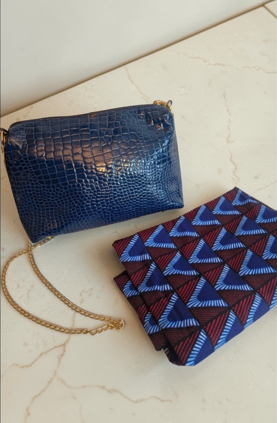 African Wax Print/ Vegan leather Crossbody Bag (795 kr)