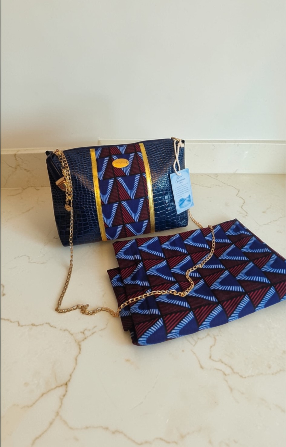 African Wax Print/ Vegan leather Crossbody Bag (795 kr)