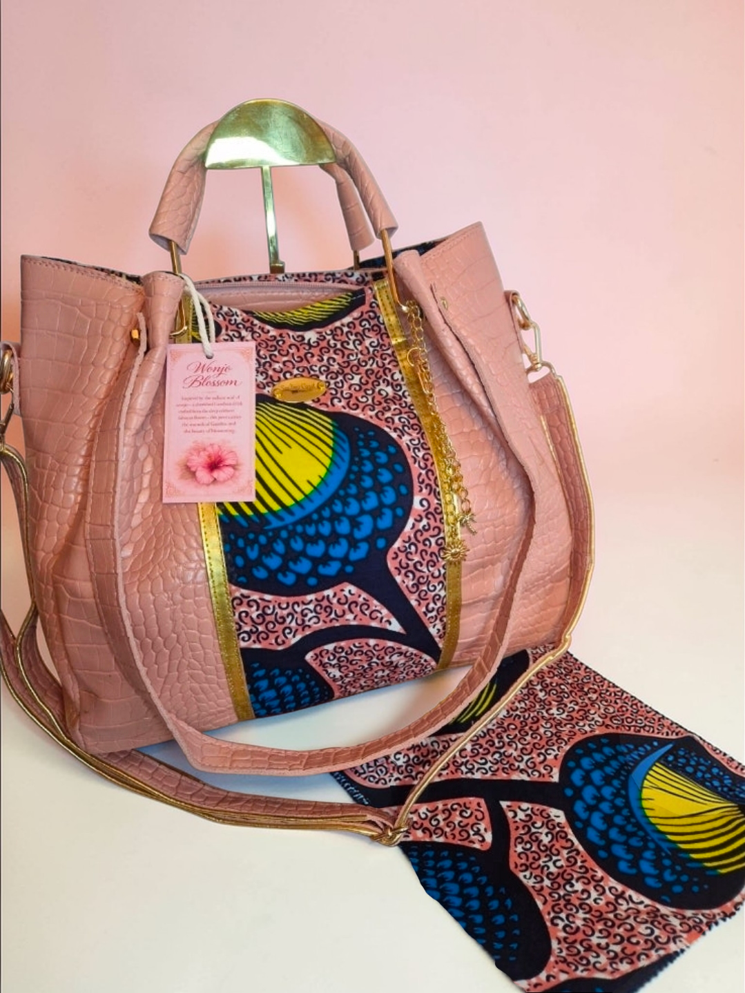 African Wax Print/ Vegan leather Handbag Set (1495 kr)